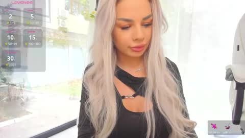 Ava online show from October 27, 2025, 9:13 am