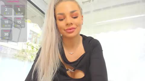 Ava online show from November 6, 2025, 9:32 am