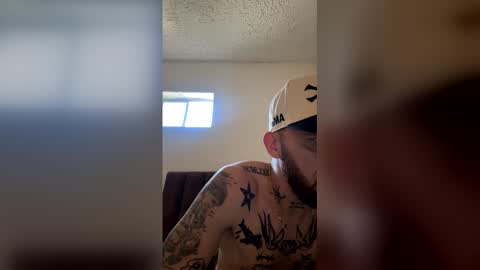 russo_fox online show from May 14, 2026, 9:54 pm