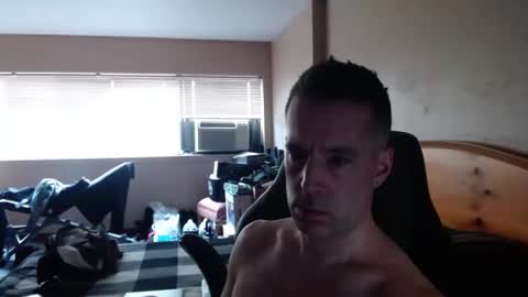 rustic_cuse_777 online show from March 26, 2026, 4:12 pm