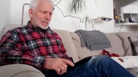 Snapshot of rustyx22 chatting on February 19, 2025, 7:38 pm Rusty online show from February 19, 2025, 7:38 pm