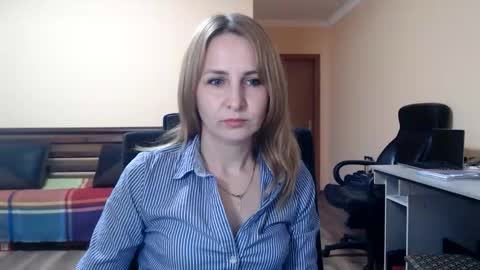 Snapshot of ruthpark chatting on September 17, 2025, 9:55 am Ruth online show from September 17, 2025, 9:55 am