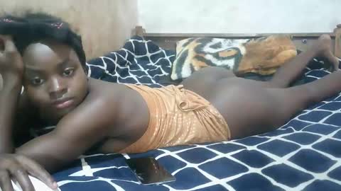 ruu_prettygal online show from February 15, 2026, 7:51 am