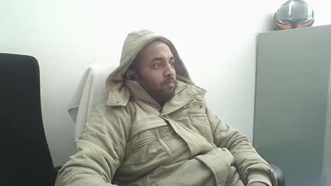 Snapshot of rwb17 chatting on January 2, 2025, 4:13 pm rwb17 online show from January 2, 2025, 4:13 pm