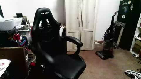 rwzar_1965 online show from April 14, 2026, 2:06 am