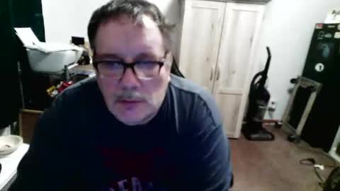 Snapshot of rwzar_1965 chatting on May 8, 2026, 5:46 am rwzar_1965 online show from May 8, 2026, 5:46 am