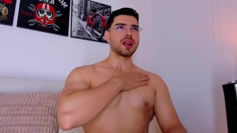 Ryan  online show from November 3, 2025, 5:42 am