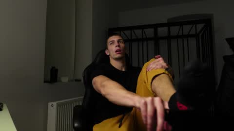 RYAN DOZER online show from September 24, 2025, 7:50 pm