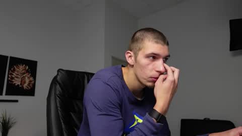 RYAN DOZER online show from September 30, 2025, 6:07 am