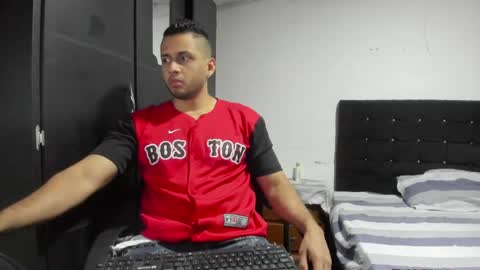 Snapshot of ryan_xc1 chatting on May 7, 2026, 2:50 am ryan_xc1 online show from May 7, 2026, 2:50 am