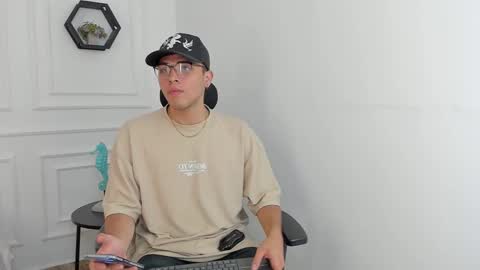 Ryan  online show from October 29, 2025, 3:25 pm