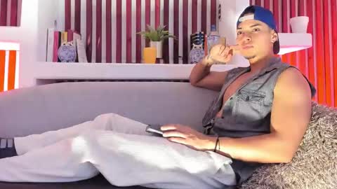 Ryan online show from October 6, 2025, 3:37 am