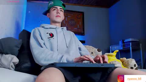 Ryannhill  online show from March 19, 2026, 5:55 am