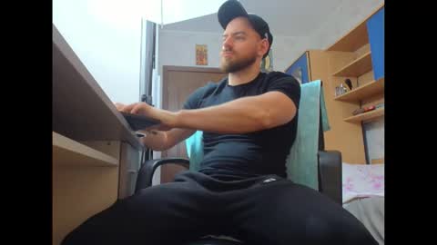 Ryanstone  online show from January 19, 2026, 6:17 am