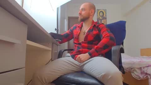 Ryanstone  online show from May 16, 2026, 4:09 am