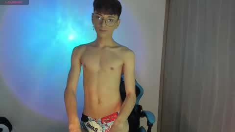 RYO BLEU online show from March 7, 2026, 4:09 am