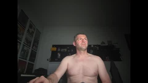 s1y_fox online show from June 15, 2026, 1:52 am