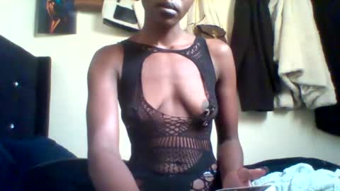 s3xym3lanin online show from June 14, 2026, 12:51 pm