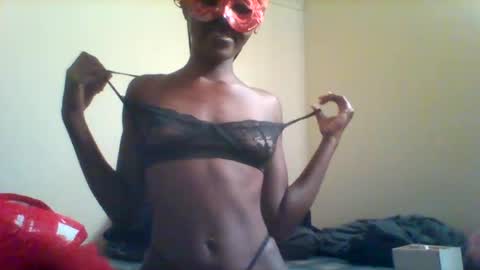 s3xym3lanin online show from July 8, 2026, 11:26 am