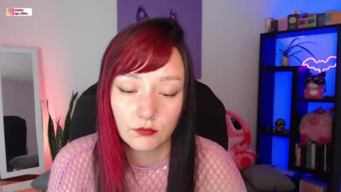  Lilith  independent model online show from April 14, 2026, 9:43 pm