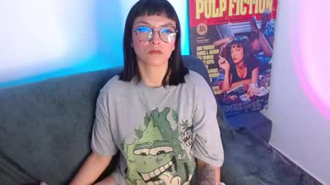 Val online show from September 30, 2025, 4:39 am