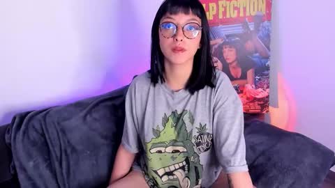 Val online show from November 6, 2025, 4:13 am