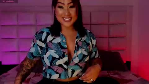 Snapshot of saarawiilson chatting on September 17, 2025, 6:31 pm SARA WILSON online show from September 17, 2025, 6:31 pm