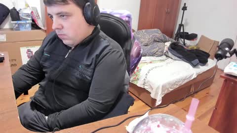 1141323  my Lord Mister Max   moms treasure online show from December 31, 2024, 1:47 am