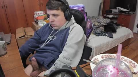 1141323  my Lord Mister Max   moms treasure online show from January 6, 2025, 5:41 am