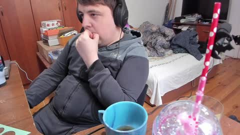 1141323  my Lord Mister Max   moms treasure online show from January 14, 2025, 7:59 am