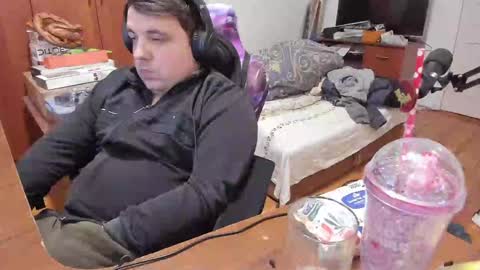 1141323  my Lord Mister Max   moms treasure online show from January 25, 2025, 3:09 pm