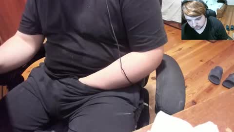 1141323  my Lord Mister Max   moms treasure online show from October 11, 2025, 7:56 pm