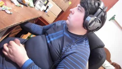 1141323  my Lord Mister Max   moms treasure online show from April 11, 2026, 12:42 pm