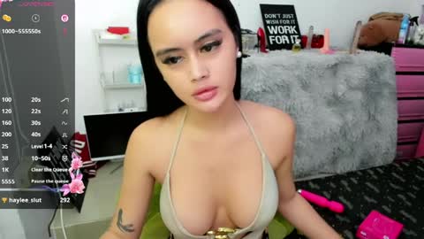 Sabrina online show from April 7, 2026, 6:25 am