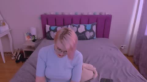 Sabrina MacMarren online show from February 16, 2026, 9:38 am