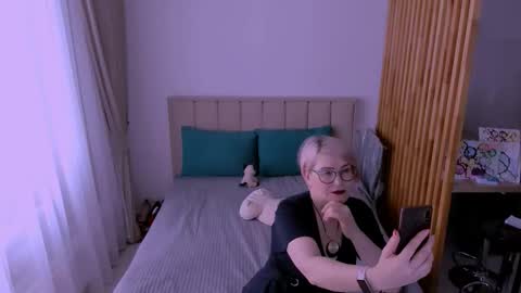 Sabrina MacMarren online show from February 28, 2026, 11:11 am