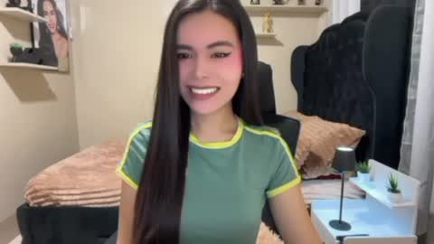 Snapshot of sabrinamadonna54 chatting on June 26, 2026, 10:19 am sabrinamadonna54 online show from June 26, 2026, 10:19 am