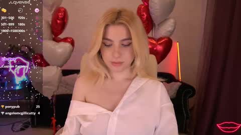 Snapshot of sabrinamuse chatting on February 18, 2025, 3:31 am Sabrina online show from February 18, 2025, 3:31 am