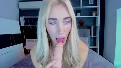 Snapshot of sabrinasharm chatting on October 4, 2025, 11:52 am Sabrina online show from October 4, 2025, 11:52 am