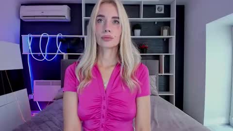 Snapshot of sabrinasharm chatting on October 5, 2025, 12:03 pm Sabrina online show from October 5, 2025, 12:03 pm