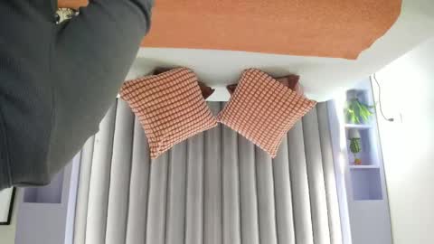 S A B R I N A  online show from December 18, 2025, 11:38 am