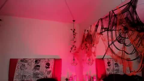 Sabrina  online show from October 22, 2025, 11:32 am