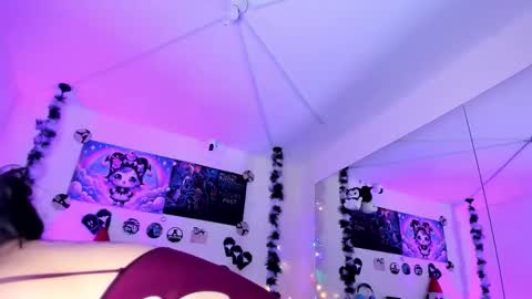 Sabrina  online show from January 16, 2026, 11:25 am