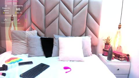 Sabrina Vantress online show from April 22, 2026, 6:27 am