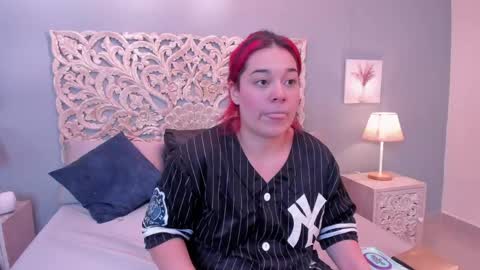 Snapshot of sabrinna_fox chatting on May 10, 2026, 7:41 pm sabrinna online show from May 10, 2026, 7:41 pm