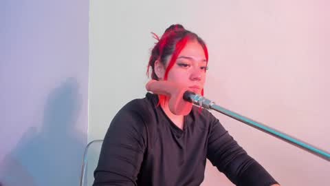 sabrinna  online show from June 10, 2026, 7:57 pm