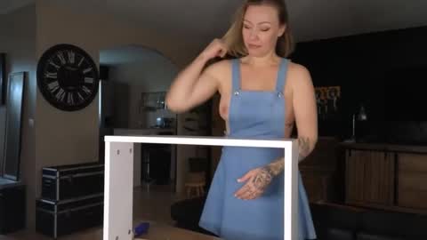 sacha__xx online show from January 16, 2026, 2:21 pm