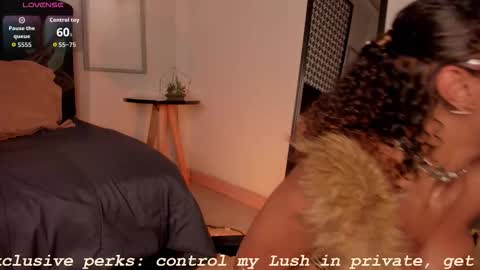 Sophie online show from October 28, 2025, 5:22 am