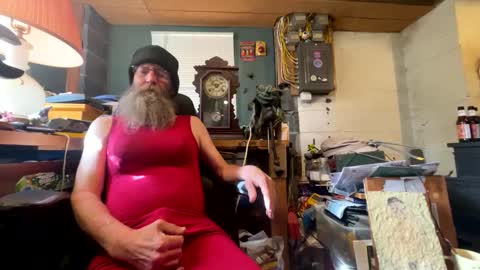 Snapshot of safety_fist chatting on February 22, 2025, 6:52 pm safety_fist online show from February 22, 2025, 6:52 pm