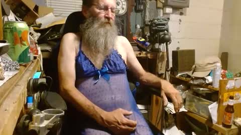 Snapshot of safety_fist chatting on October 15, 2025, 2:01 am safety_fist online show from October 15, 2025, 2:01 am